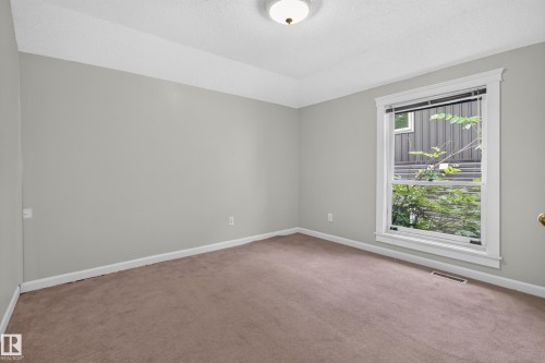 11212 75 Avenue Nw, Edmonton, AB 