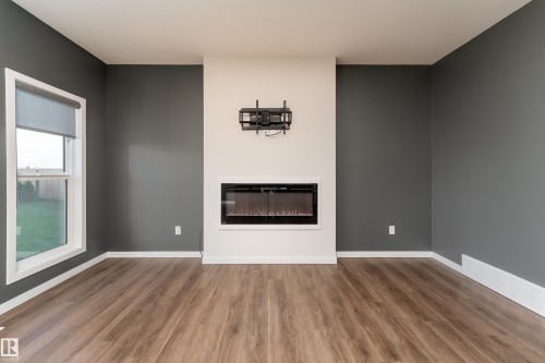 114 Astoria Crescent, Devon, AB 