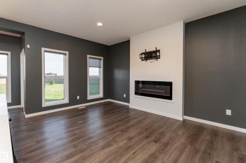 114 Astoria Crescent, Devon, AB 