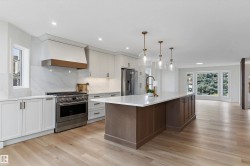 1708 BEARSPAW Drive NW  Edmonton, AB T6J 6K5