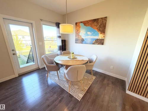 98 Greenbury Close, Spruce Grove, AB - Indoor Photo Showing Dining Room