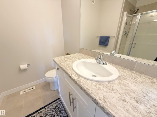 98 Greenbury Close, Spruce Grove, AB - Indoor Photo Showing Bathroom