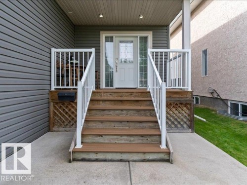 496 Ravine Court, Devon, AB 