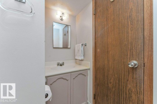 3 piece bathroom in the basement - 11415 56 Avenue Nw, Edmonton, AB 