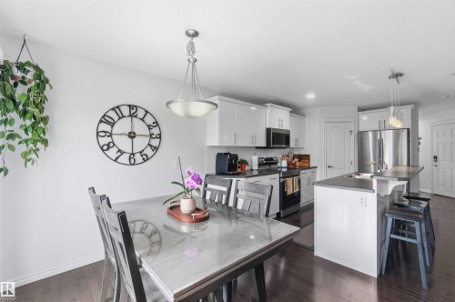 7 Catalina Court, Fort Saskatchewan, AB - Indoor Photo Showing Dining Room