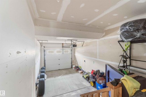 7 Catalina Court, Fort Saskatchewan, AB - Indoor Photo Showing Garage