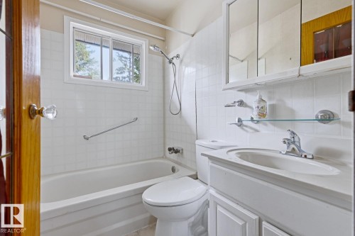 12115 141 Street Nw, Edmonton, AB 