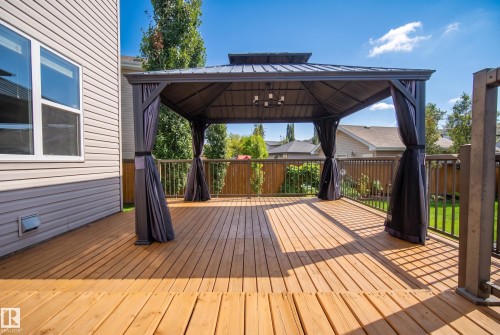 5241 2A Avenue Sw, Edmonton, AB 