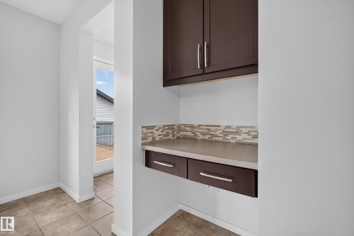 5241 2A Avenue Sw, Edmonton, AB 
