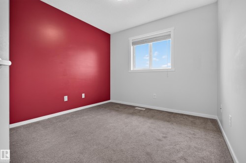 5241 2A Avenue Sw, Edmonton, AB 