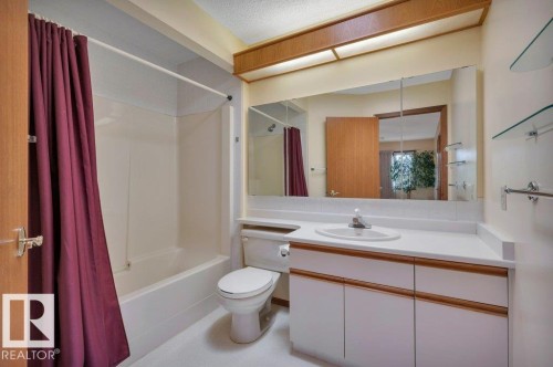 1403 69 Street Nw, Edmonton, AB - Indoor Photo Showing Bathroom