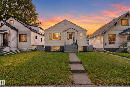 11406 83 Street NW  Edmonton, AB T5B 2Y3