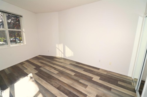 #103 9804 101 St Nw, Edmonton, AB 