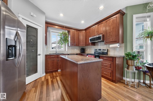 16423 61 Street Nw, Edmonton, AB 