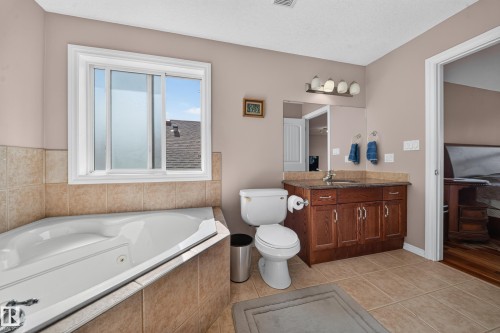 16423 61 Street Nw, Edmonton, AB 