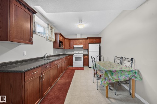 16423 61 Street Nw, Edmonton, AB 