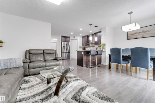 61 Springwood Way, Spruce Grove, AB - Indoor Photo Showing Living Room