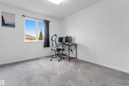 61 Springwood Way, Spruce Grove, AB - Indoor Photo Showing Other Room