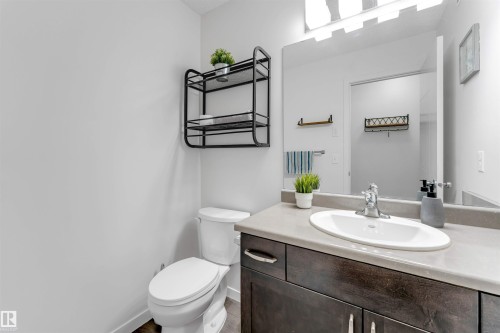 61 Springwood Way, Spruce Grove, AB - Indoor Photo Showing Bathroom