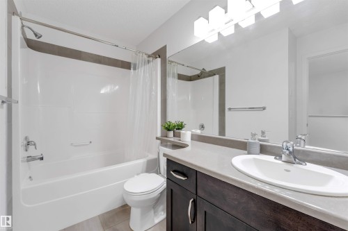 61 Springwood Way, Spruce Grove, AB - Indoor Photo Showing Bathroom