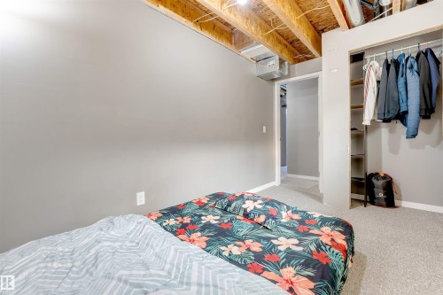 61 Springwood Way, Spruce Grove, AB - Indoor Photo Showing Bedroom