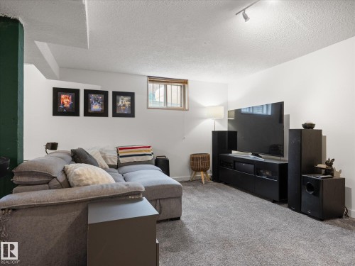 13507 110A Avenue Nw, Edmonton, AB 
