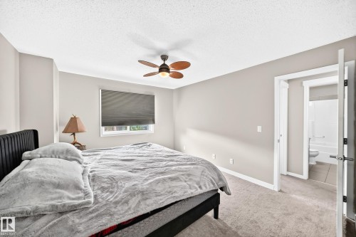 5633 175A Avenue Nw, Edmonton, AB 