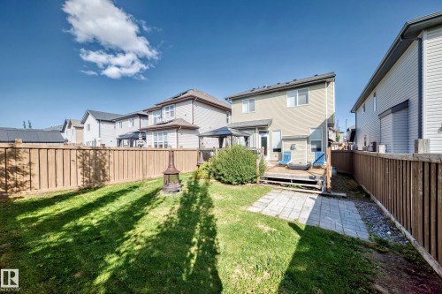5633 175A Avenue Nw, Edmonton, AB 