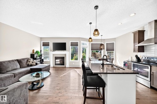 5633 175A Avenue Nw, Edmonton, AB 