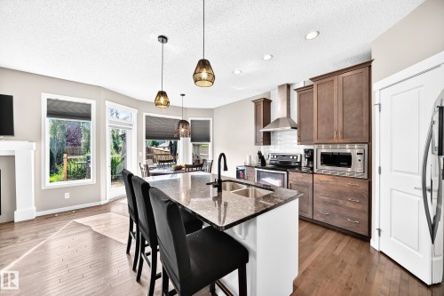 5633 175A Avenue Nw, Edmonton, AB 