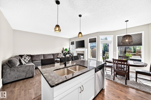 5633 175A Avenue Nw, Edmonton, AB 