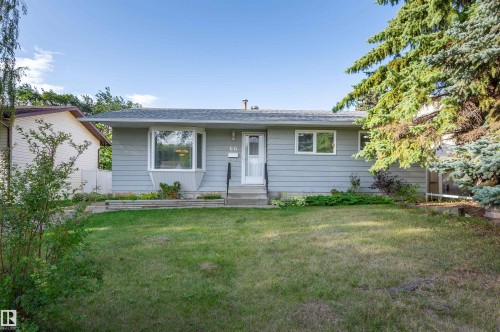 66 MEADOWBROOK Road   Sherwood Park, AB T8A 0N9