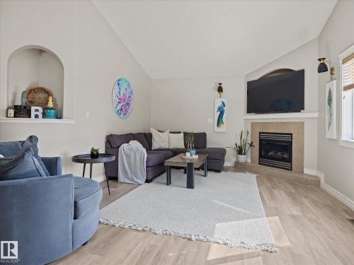 5213 162A Avenue Nw, Edmonton, AB 