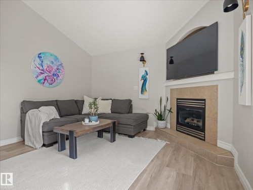 5213 162A Avenue Nw, Edmonton, AB 