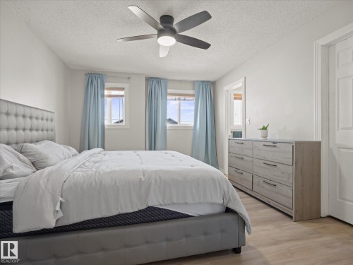5213 162A Avenue Nw, Edmonton, AB 