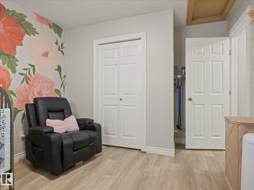 5213 162A Avenue Nw, Edmonton, AB 