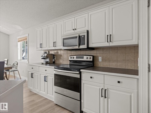 5213 162A Avenue Nw, Edmonton, AB 
