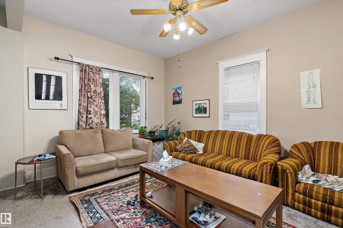 Ceiling fan with integrated lighting - 10816 92 Street Nw, Edmonton, AB 