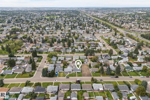 Residential area featuring mature trees and established streets - 13512 111 Street Nw, Edmonton, AB 