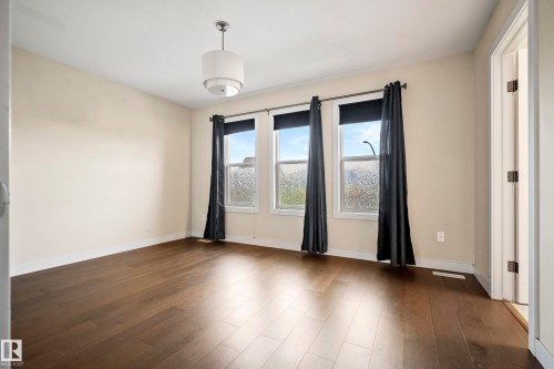 23 Greenbury Boulevard, Spruce Grove, AB - Indoor Photo Showing Other Room