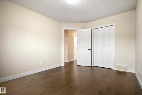 23 Greenbury Boulevard, Spruce Grove, AB - Indoor Photo Showing Other Room