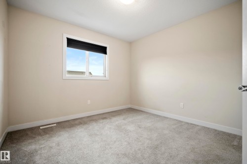 23 Greenbury Boulevard, Spruce Grove, AB - Indoor Photo Showing Other Room