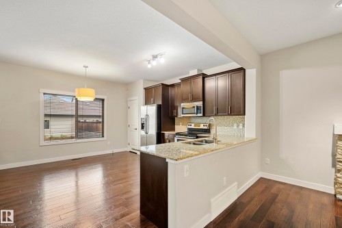 23 Greenbury Boulevard, Spruce Grove, AB - Indoor Photo Showing Kitchen With Double Sink
