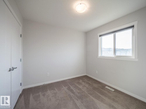 2211 16 Avenue Nw, Edmonton, AB 