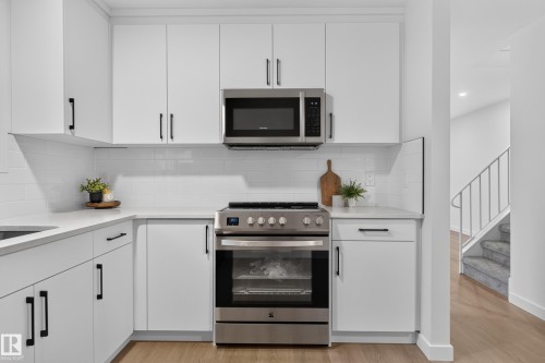 7117 180 Street Nw, Edmonton, AB 