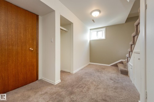 7312 82 Street Nw, Edmonton, AB 