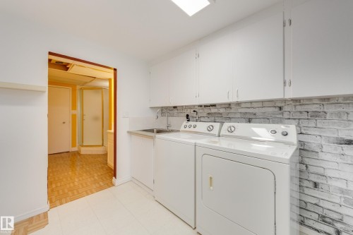 7312 82 Street Nw, Edmonton, AB 