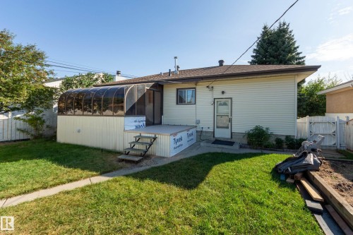 7312 82 Street Nw, Edmonton, AB 