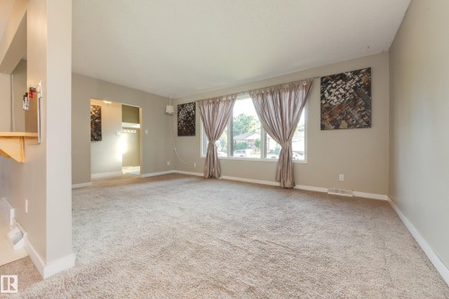 7312 82 Street Nw, Edmonton, AB 