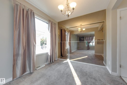 7312 82 Street Nw, Edmonton, AB 